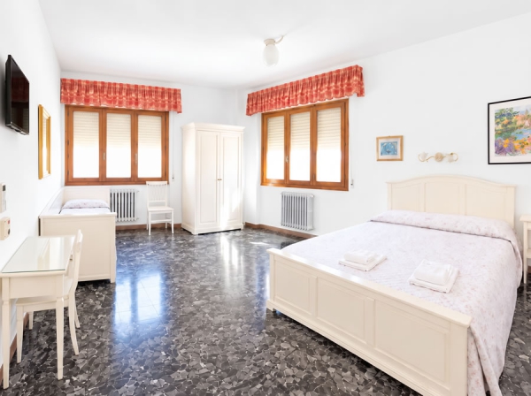 Camera tripla per famiglie